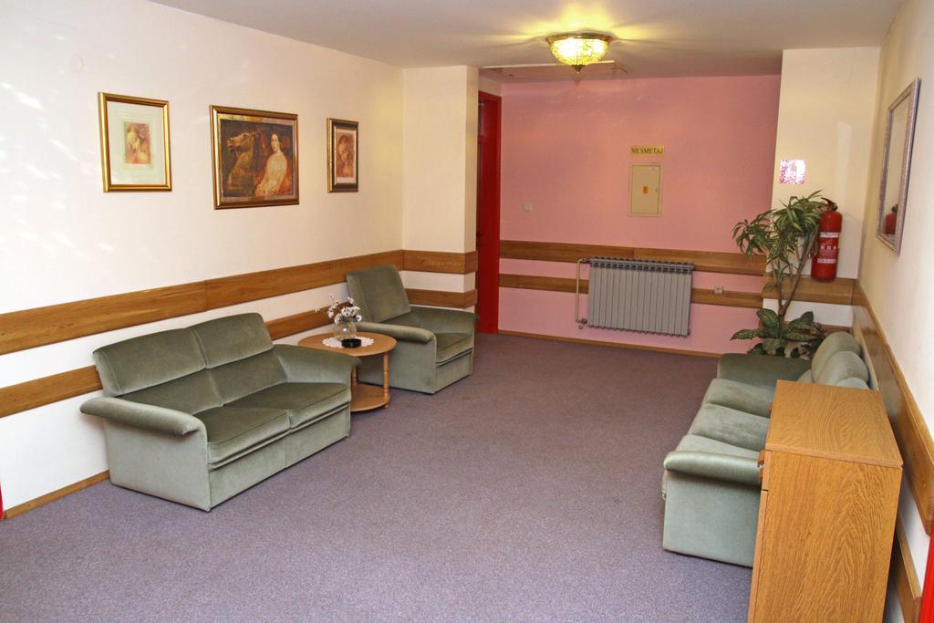 Guest House Royal Čakovec 외부 사진