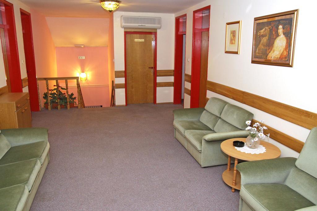 Guest House Royal Čakovec 외부 사진